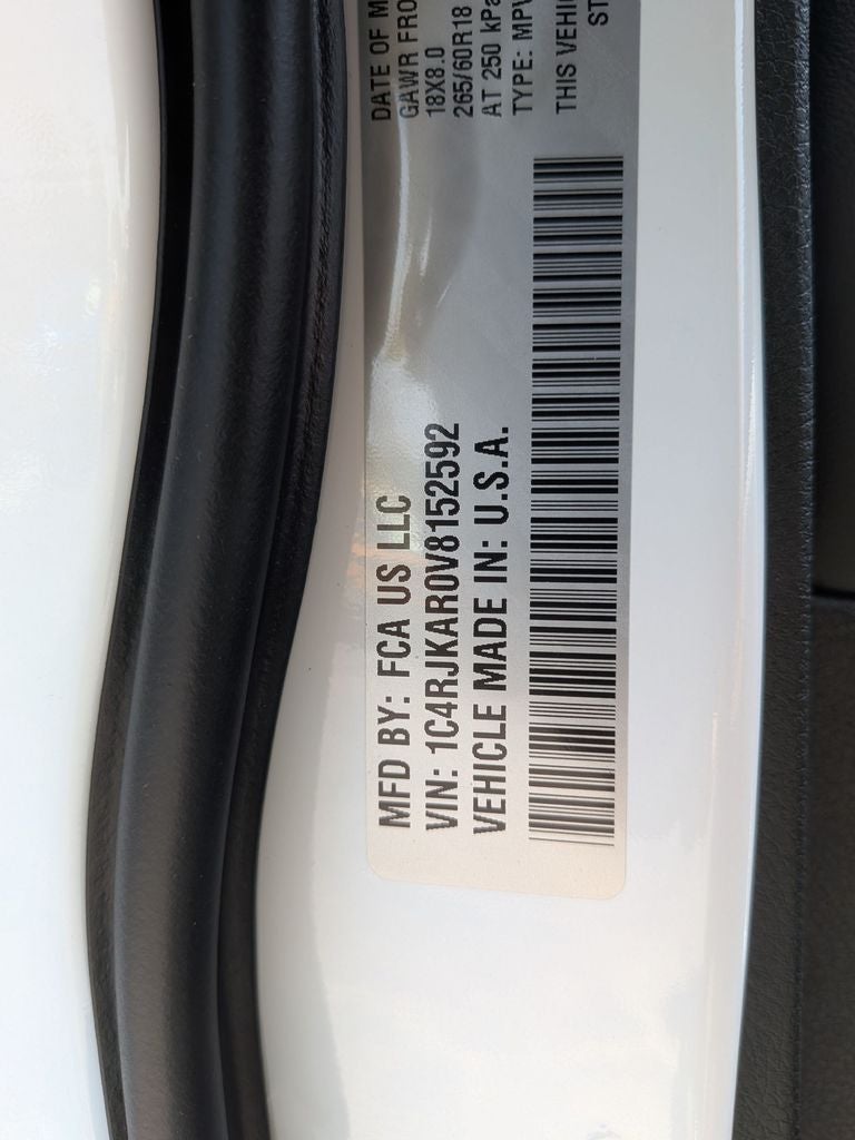 2027 Jeep Grand Cherokee L Laredo Altitude