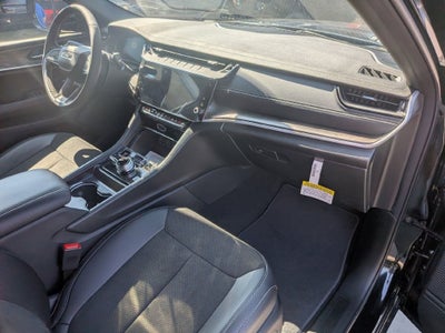 2027 Jeep Grand Cherokee L Laredo Altitude