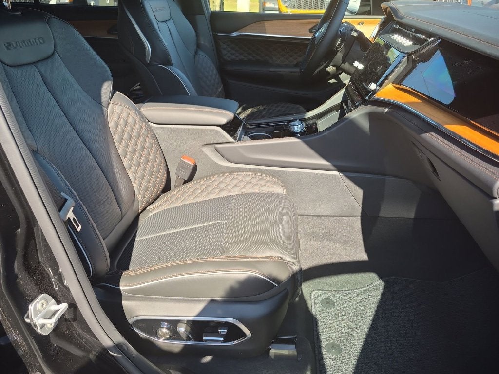 2026 Jeep Grand Cherokee L Summit