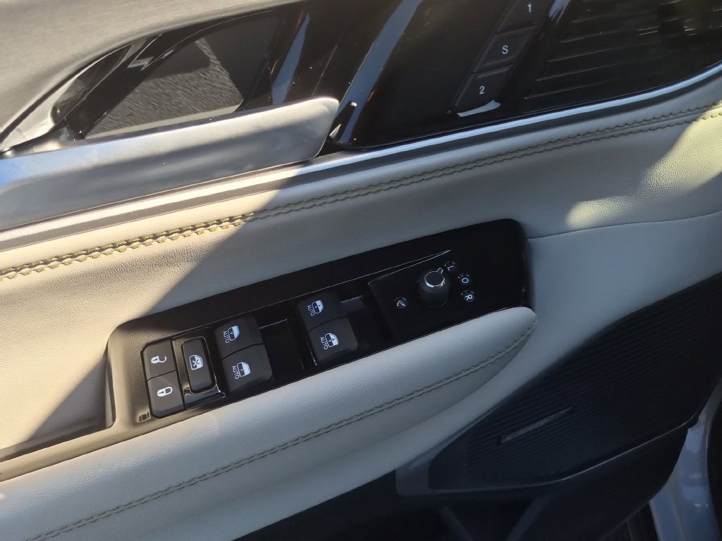 2027 Jeep Grand Wagoneer Limited Altitude