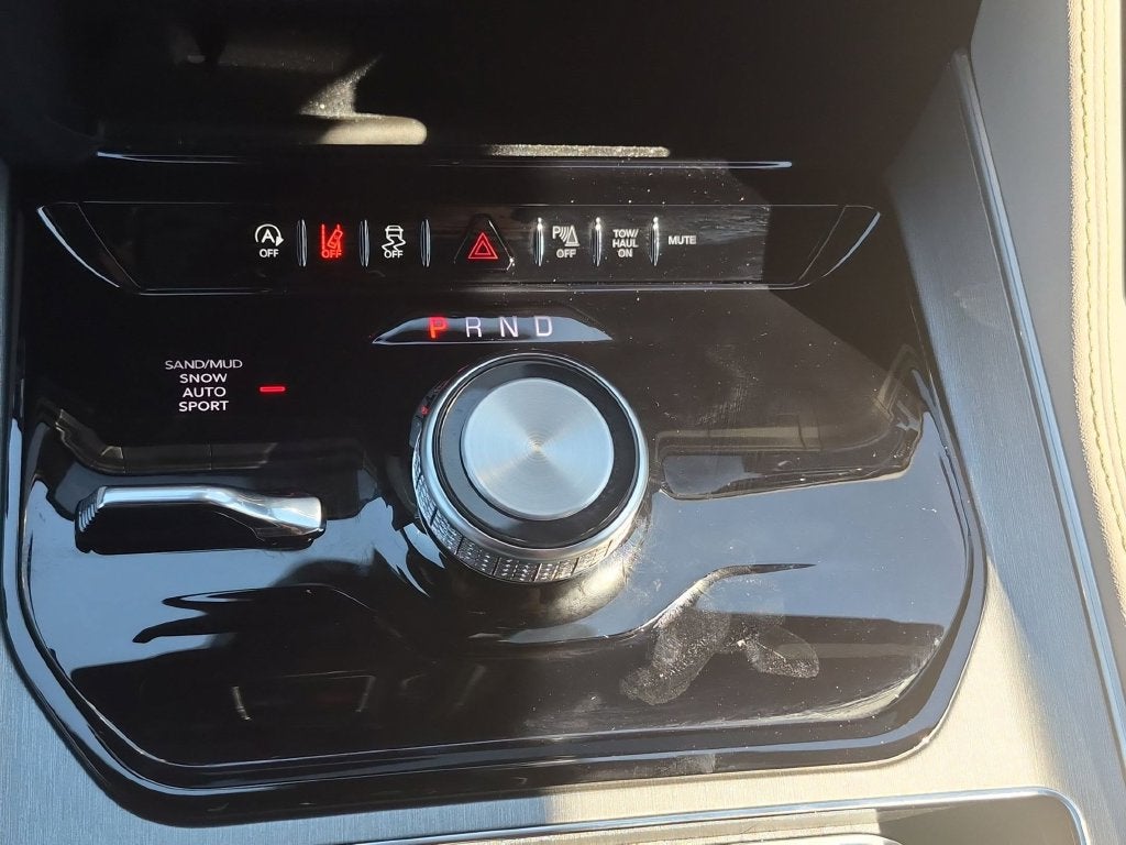 2027 Jeep Grand Wagoneer Limited Altitude