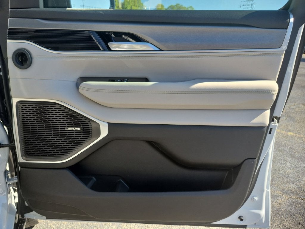 2027 Jeep Grand Wagoneer Limited Altitude