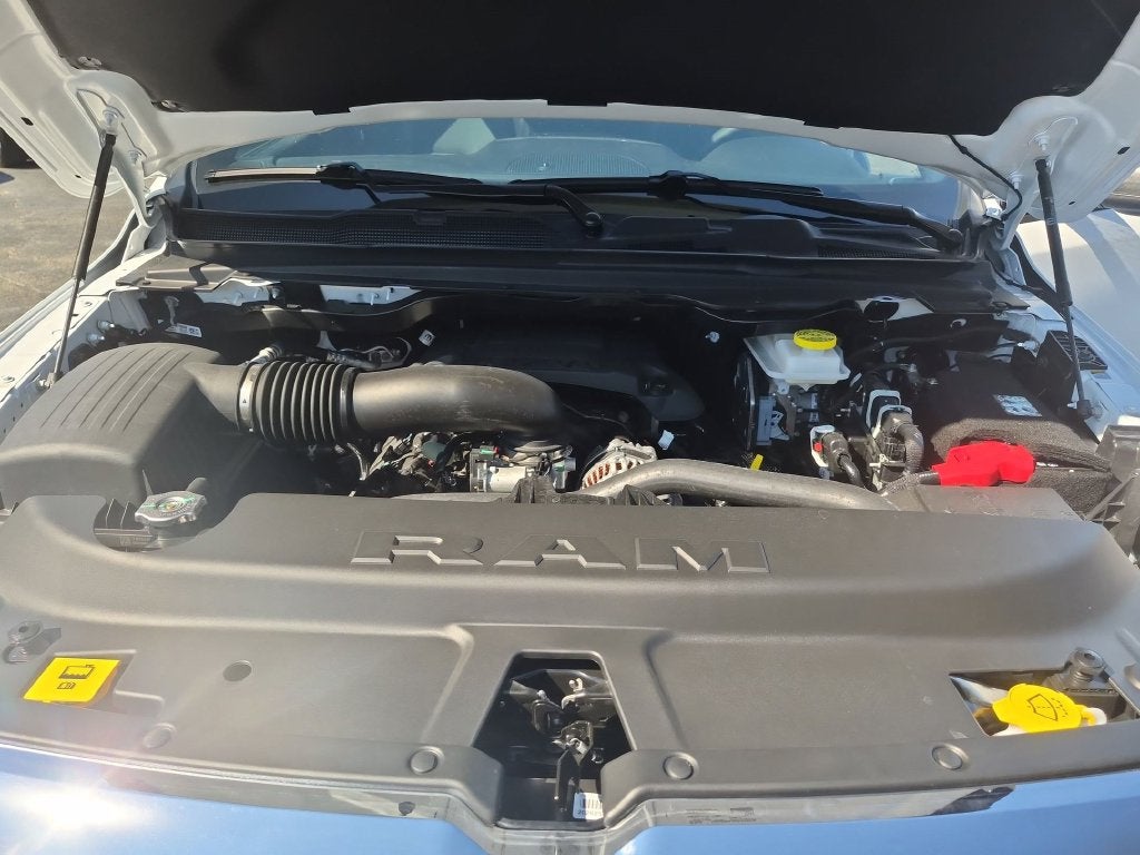 2027 RAM 1500 Big Horn/Lone Star
