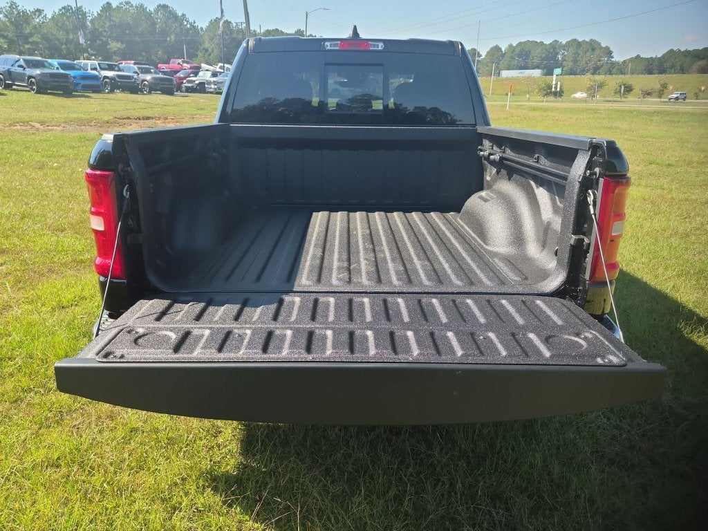 2027 RAM 1500 Big Horn/Lone Star