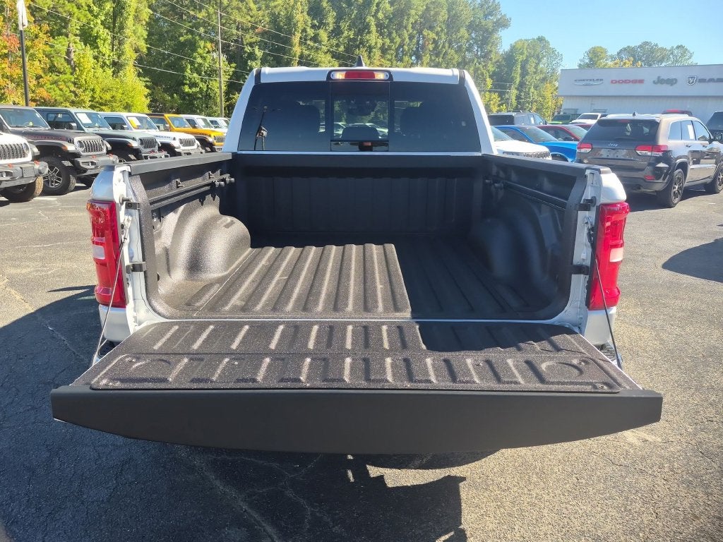2027 RAM 1500 Big Horn/Lone Star