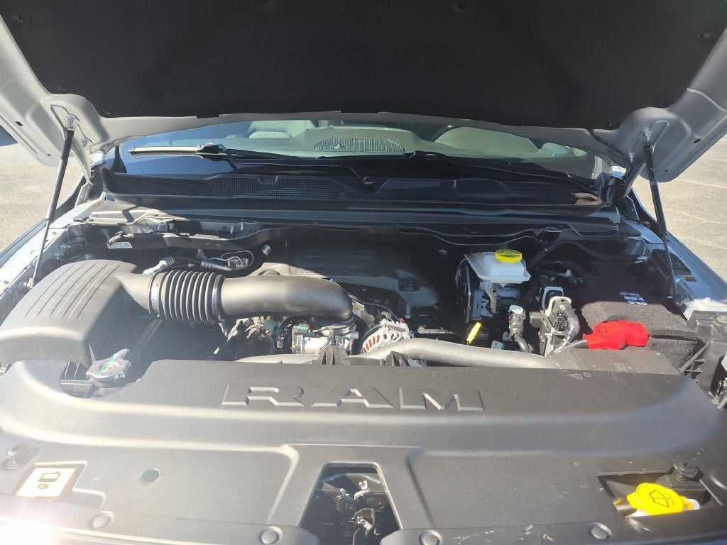 2027 RAM 1500 Big Horn/Lone Star