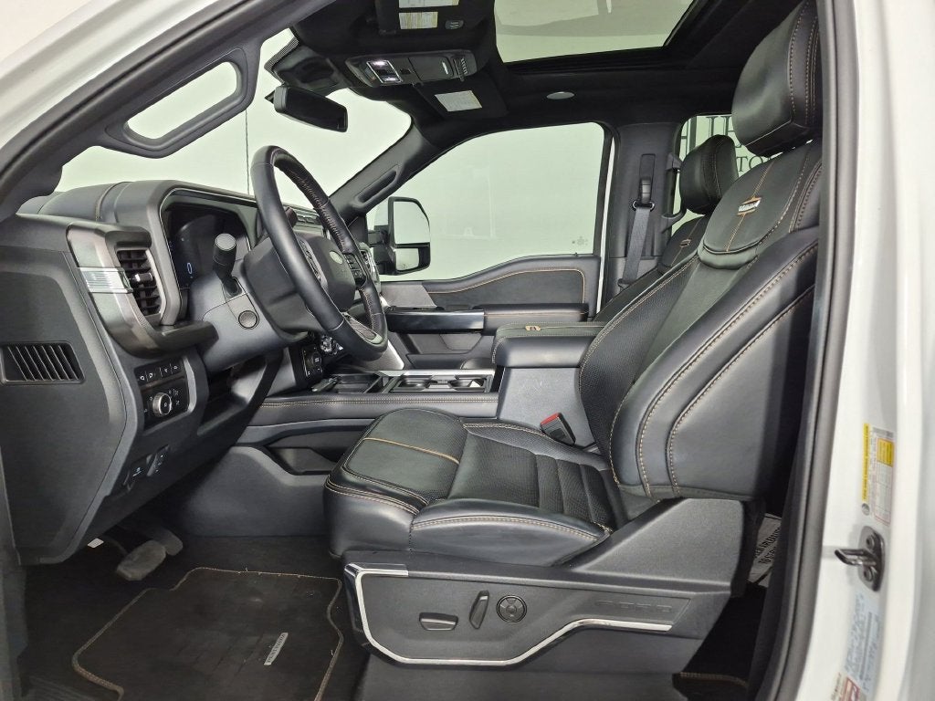 2024 Ford F-350SD Platinum