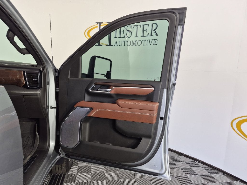2025 GMC Sierra 3500HD Denali Ultimate