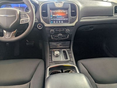 2022 Chrysler 300 Touring