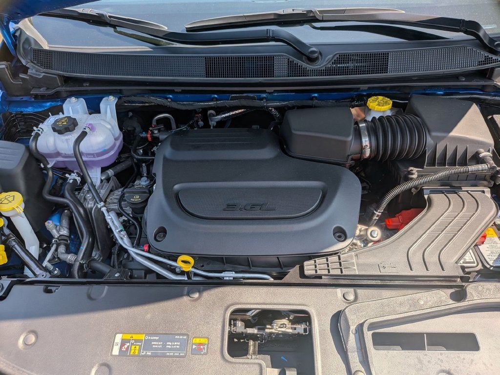 2027 Chrysler Pacifica Select