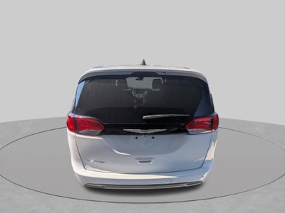 2027 Chrysler Pacifica LX