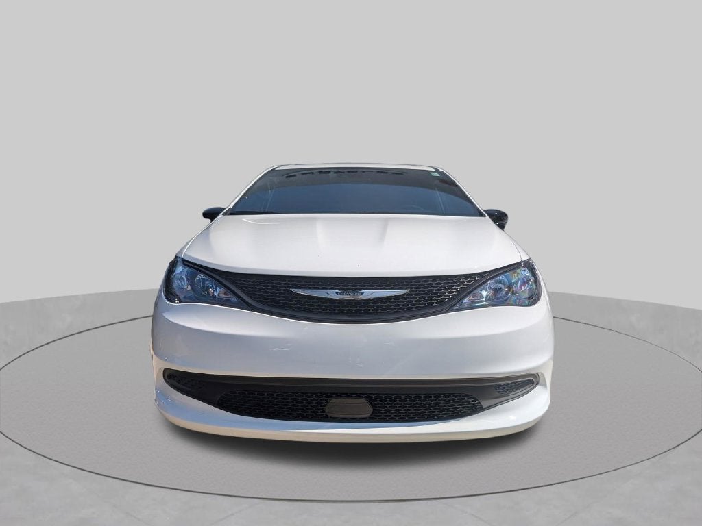 2027 Chrysler Pacifica LX