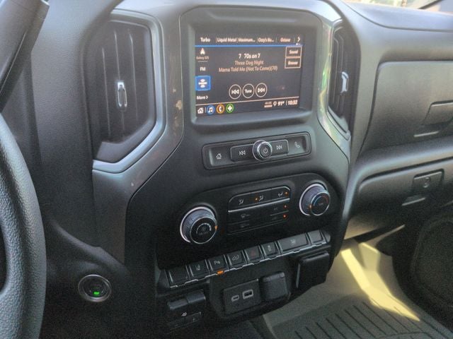 2024 Chevrolet Silverado 2500HD Custom