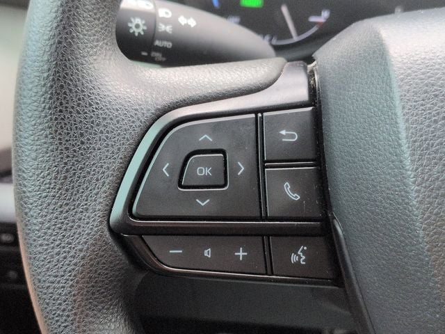 2024 Toyota Sienna LE 8 Passenger