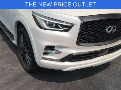 2023 INFINITI QX80 Premium Select