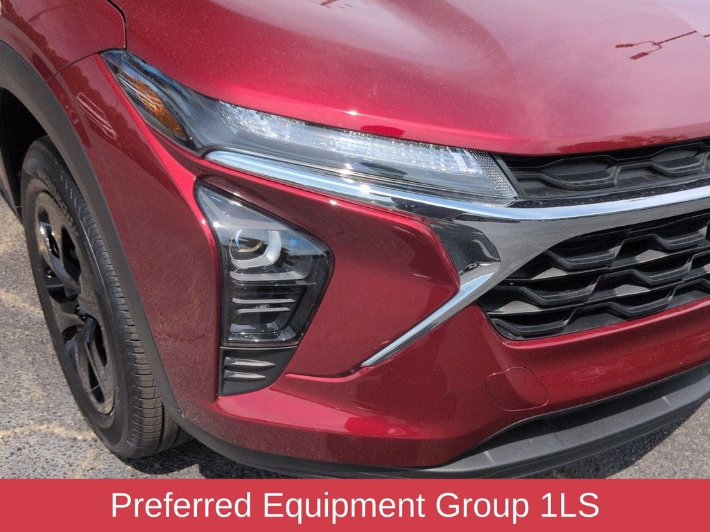 2025 Chevrolet Trax LS