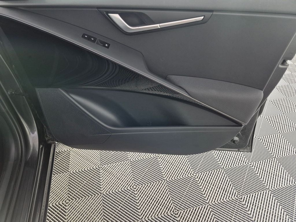 2023 Kia Niro EX Touring