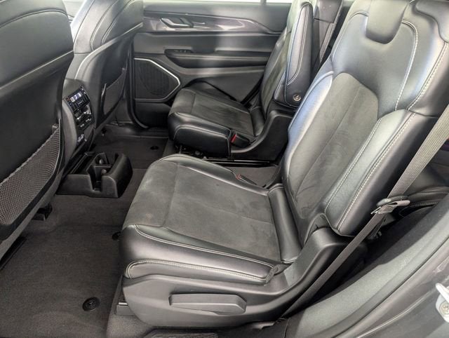 2021 Jeep Grand Cherokee L Altitude 4x4