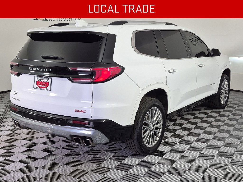 2024 GMC Acadia Denali