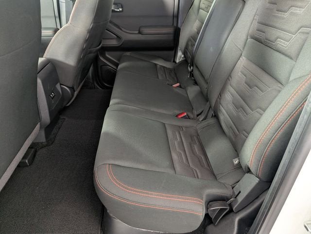 2024 Nissan Frontier Crew Cab PRO-4X 4x4