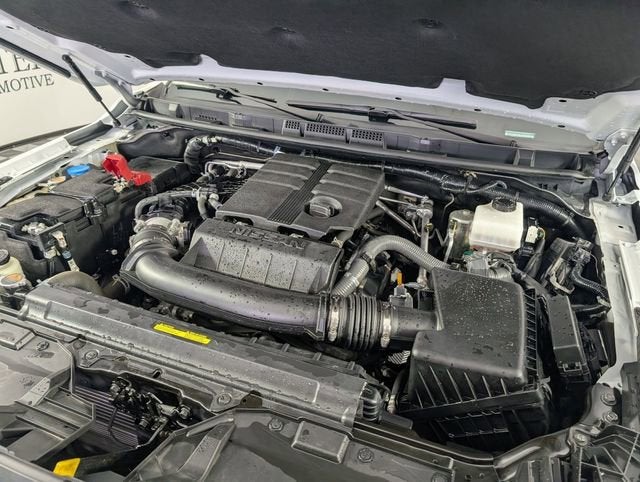2024 Nissan Frontier Crew Cab PRO-4X 4x4