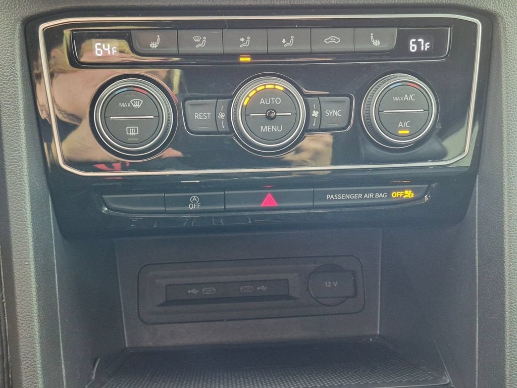 2022 Volkswagen Atlas 3.6L V6 SE w/Technology
