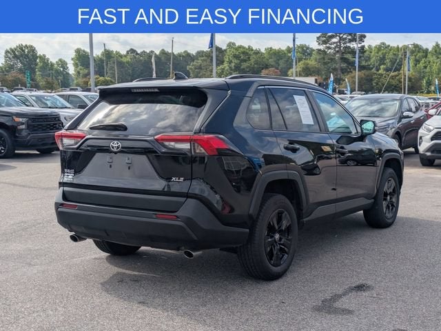 2022 Toyota RAV4 XLE