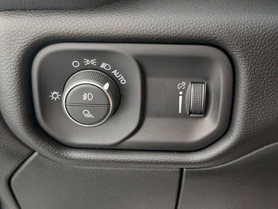 2024 RAM 3500 Big Horn Crew Cab 4x4 8' Box
