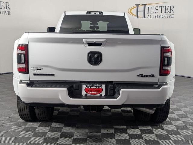 2024 RAM 3500 Big Horn Crew Cab 4x4 8' Box