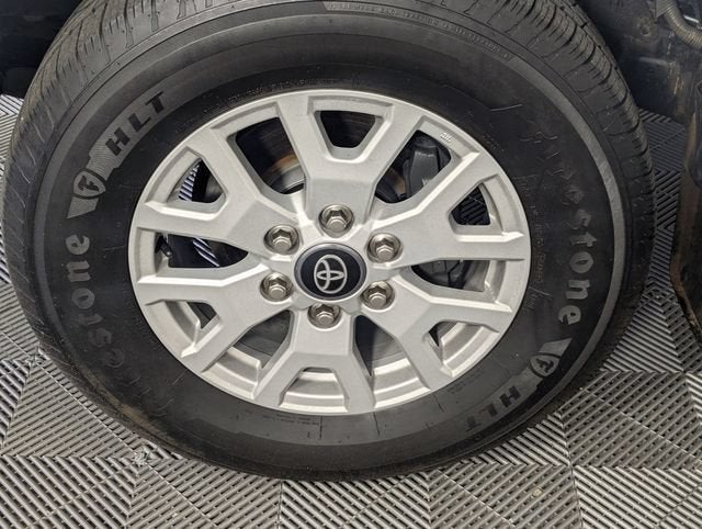 2017 Toyota Tacoma SR5 V6