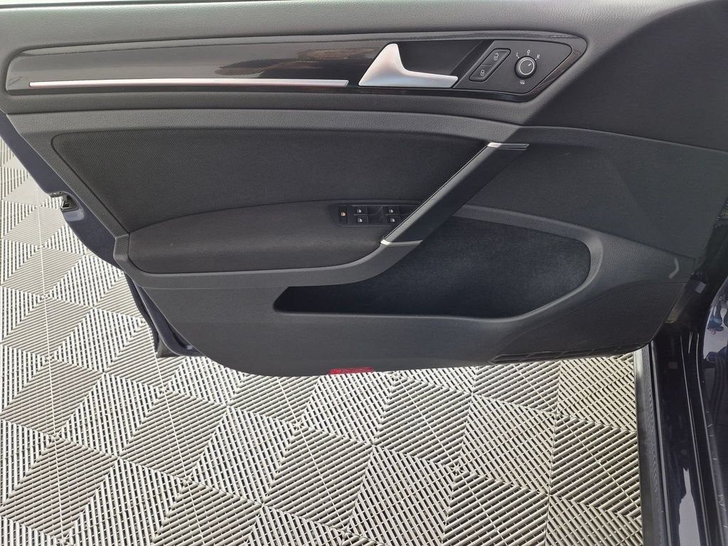 2017 Volkswagen Golf GTI S 4-Door