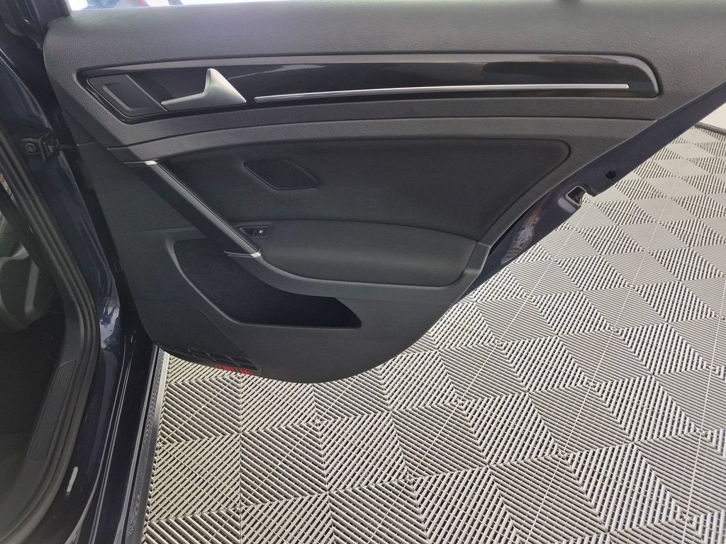 2017 Volkswagen Golf GTI S 4-Door