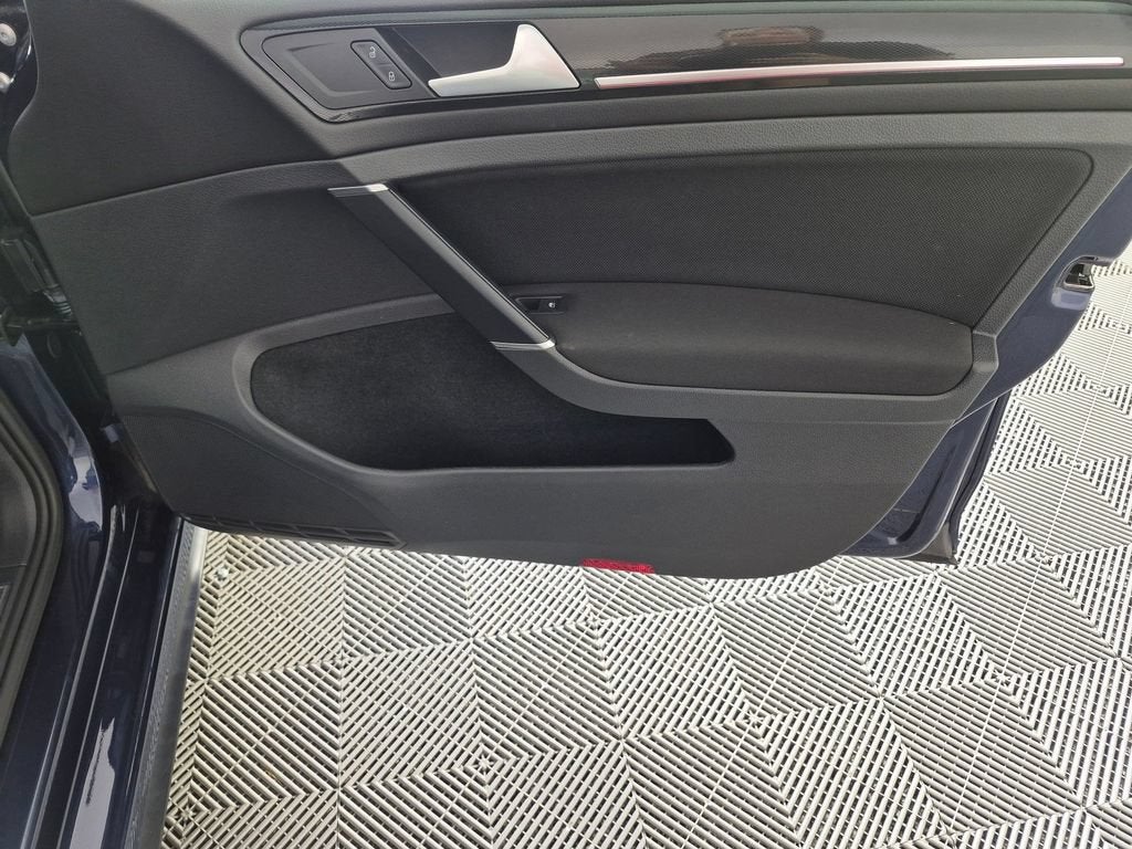 2017 Volkswagen Golf GTI S 4-Door