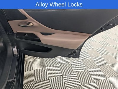 2022 Lexus ES 300h Ultra Luxury