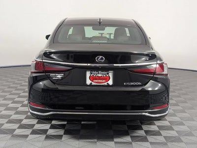 2022 Lexus ES 300h Ultra Luxury