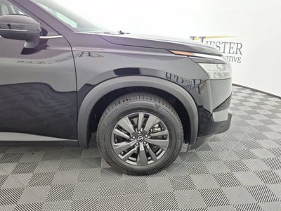 2022 Nissan Pathfinder SV 4WD