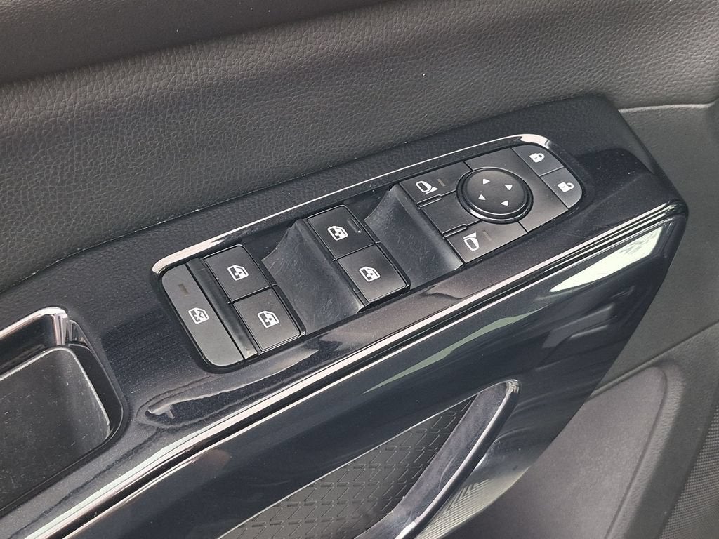 2022 Nissan Pathfinder SV 4WD
