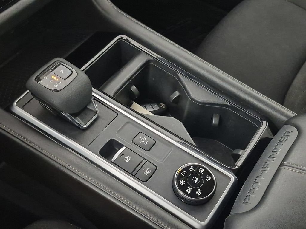 2022 Nissan Pathfinder SV 4WD