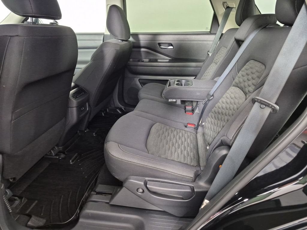 2022 Nissan Pathfinder SV 4WD