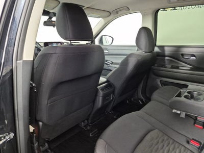 2022 Nissan Pathfinder SV 4WD