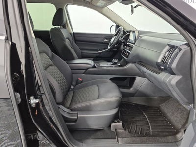 2022 Nissan Pathfinder SV 4WD