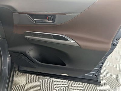2022 Toyota Venza LE