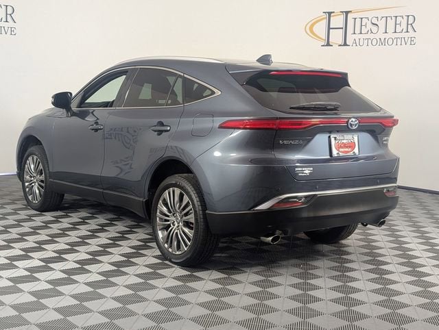 2022 Toyota Venza LE