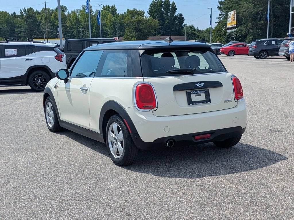 2017 MINI Hardtop Cooper